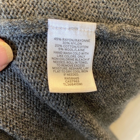 Leith Cowl Gray Cardigan size XS - Picture 8 of 8